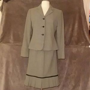Lafayette 148 2 Piece Skirt Suit Set